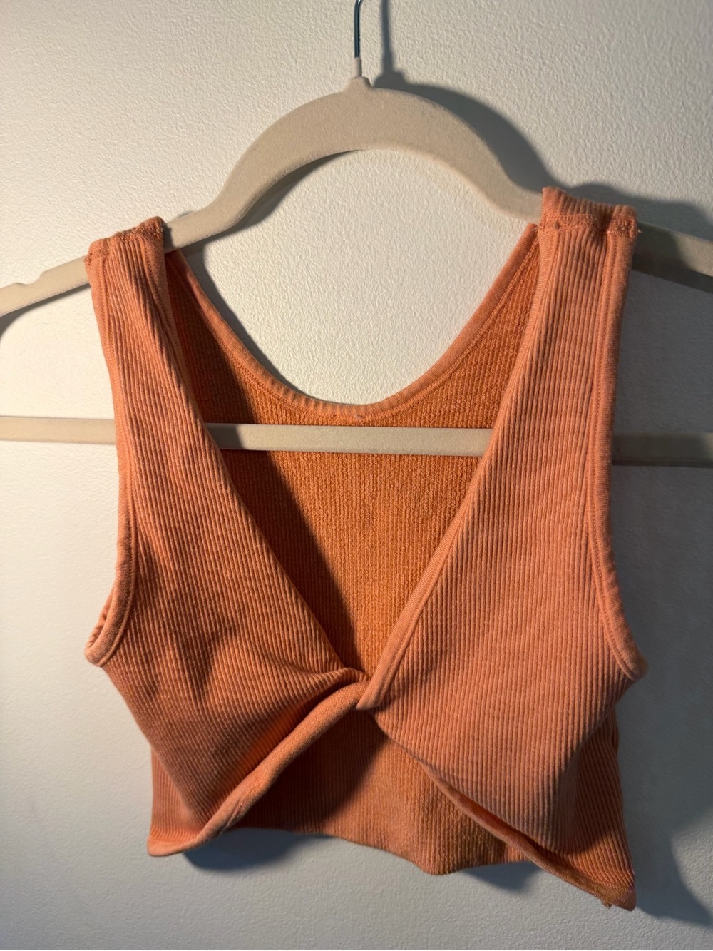Twist-Front Ribbed Crop Tank in Peach